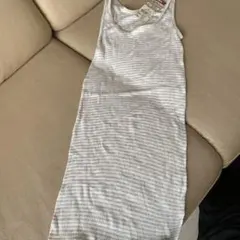 無印　タンクトップ　新品　ベージュ　ストライプ