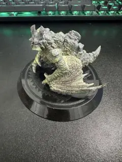 モンスターハンター　スタンダードモデル　フィギュア　バサルモス