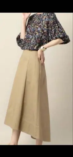 ユナイテッドアローズ　コットンチノバックロングフレアスカート