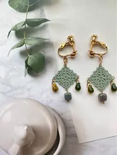 136.ミナペルホネン*pendant⚮̈ handmadeピアス/イヤリング - メルカリ