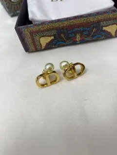 Diorディオール Petit CD ピアス