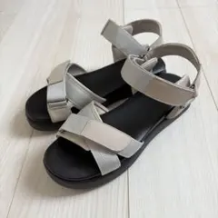 MARGARET HOWELL idea ベルクロストラップサンダル24.5cmのサムネイル