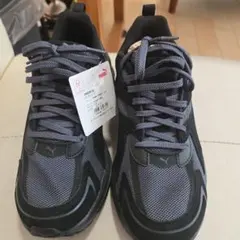PUMA　25.5cm