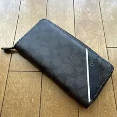 COACH ダークブラウン 長財布 ストライプデザイン