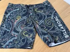 [ビラボン] ロゴソリッドボードショーツ34サイズ（XL）