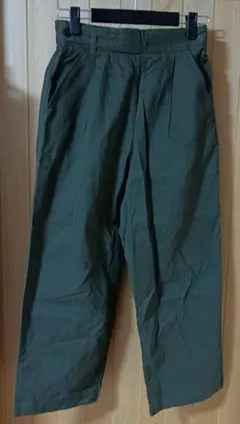 オリーブグリーン ワイドパンツ