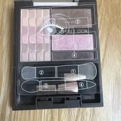 COFFRET D'OR アイシャドウパレットのサムネイル