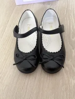 キッズ　黒いリボン付きマリージェーンシューズ 18cm
