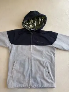 Columbia パーカー M グレー・ブラック　普段Lの人で着れます