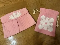 ハワイアンキルト風 ポーチ 巾着袋 2点セット ピンク 花柄 モンステラ