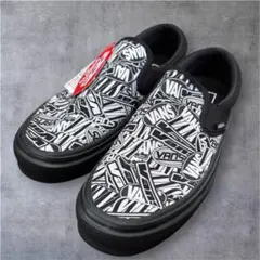 新品未使用　VANS Classic Slip-On ロゴ総柄 スニーカー　26のサムネイル