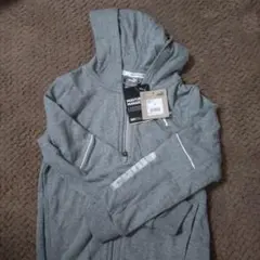 PUMAパーカー　140センチ