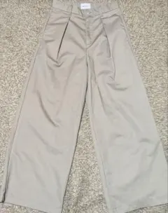 ワイド　チノパン　ベージュ　完売品
