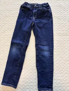 ユニクロ　ダークブルー デニムパンツ　130