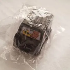 関口メンディー　プルバックカー +