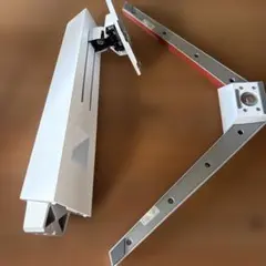 BenQ EX3210U付属モニタースタンド