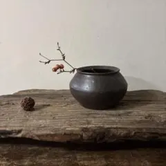古道具 陶器 壺 花瓶 骨董　一部欠けあり、欠けた部位あり　李朝？ 古道具 陶器 壺 花瓶 骨董 一部欠けあり、欠けた部位あり 李朝