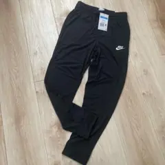 Nike 黒 薄手　春服　長ズボン 150 (M)