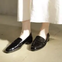 SESTO バブーシュタイプのスクエアトゥコインローファー