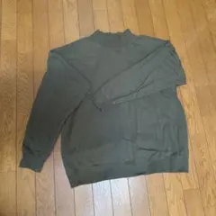 nano universeオリーブグリーン クルーネック スウェット