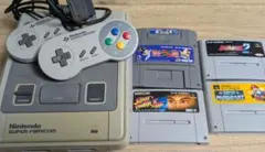 ジャンク品　スーパーファミコン　本体コントローラー２個ソフト4本まとめ売りセット