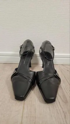 黒 アンクルストラップ ハイヒール