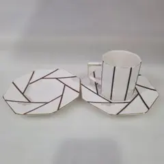 Item thumbnail for item 32a6bbbf-a4cf-4a27-bf8d-20d3261c1a7d