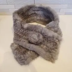 【高島屋・未使用】リアルファー ティペット マフラー グレー ポンポン付き