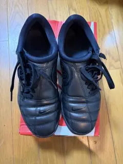 NIKE total90III スニーカー 黒サッカーシューズ サイズ違いあり