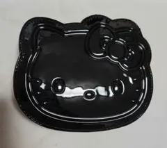 新品タグ付【サンリオ】 フェイス形ポーチ（モノトーン） ハローキティ