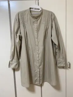 earth music&ecology ベージュ長袖シャツ