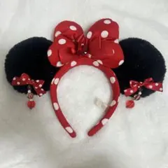 ディズニー カチューシャ ミニー 赤 イヤリング