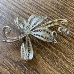 リーフモチーフ　シルバーブローチ　8.7g