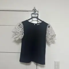 【INGNI】フラワーチュールパフスリーブ　半袖　カットソー 黒