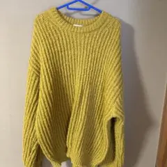 イエロー ニット セーターのサムネイル