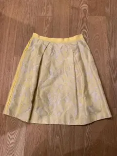 ランバンオンブルー　刺繍スカート