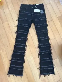 ミニマル ダメージ加工 フレアデニムパンツ ブラック 28インチ - メルカリ