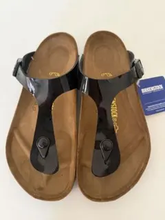 BIRKENSTOCK サンダル ブラック ゴールドバックル 38 - メルカリ