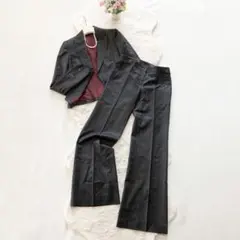 BURBERRY*ブラックレーベル　パンツスーツセットアップ　ストライプ　黒