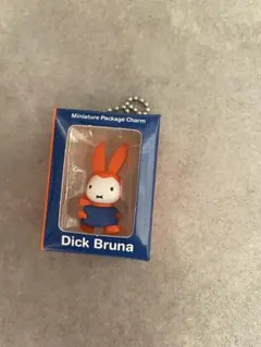 雪の日のミッフィー ミニチュアパッケージチャーム