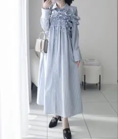 お値下げ中￤フリル付き青ストライプシャツワンピース マルチウェイデザイン 春夏服