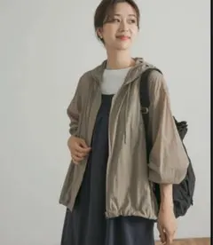 アーバンリサーチドアーズ　UR TECH ポケッタブル撥水フレアパーカー