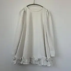 裾フリル　ホワイトカットソー