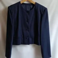 ノーカラージャケットのサムネイル