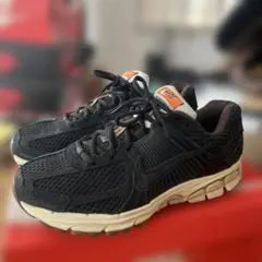 W NIKE ZOOM VOMERO5 PRMブラック スニーカー27cm