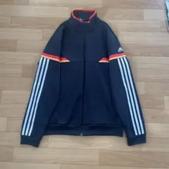 アディダス　トラックジャケット　ジャージ　3本線　パフォーマンスロゴ
