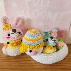 あみぐるみ うさぎの帽子をかぶったオカメインコとアヒルボートのサムネイル