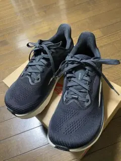 altra アウトドアシューズ