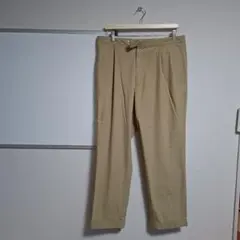 BEAMS+　ベージュ タック入り スラックス パンツのサムネイル