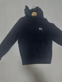 Stüssy 黒 フード付きパーカー